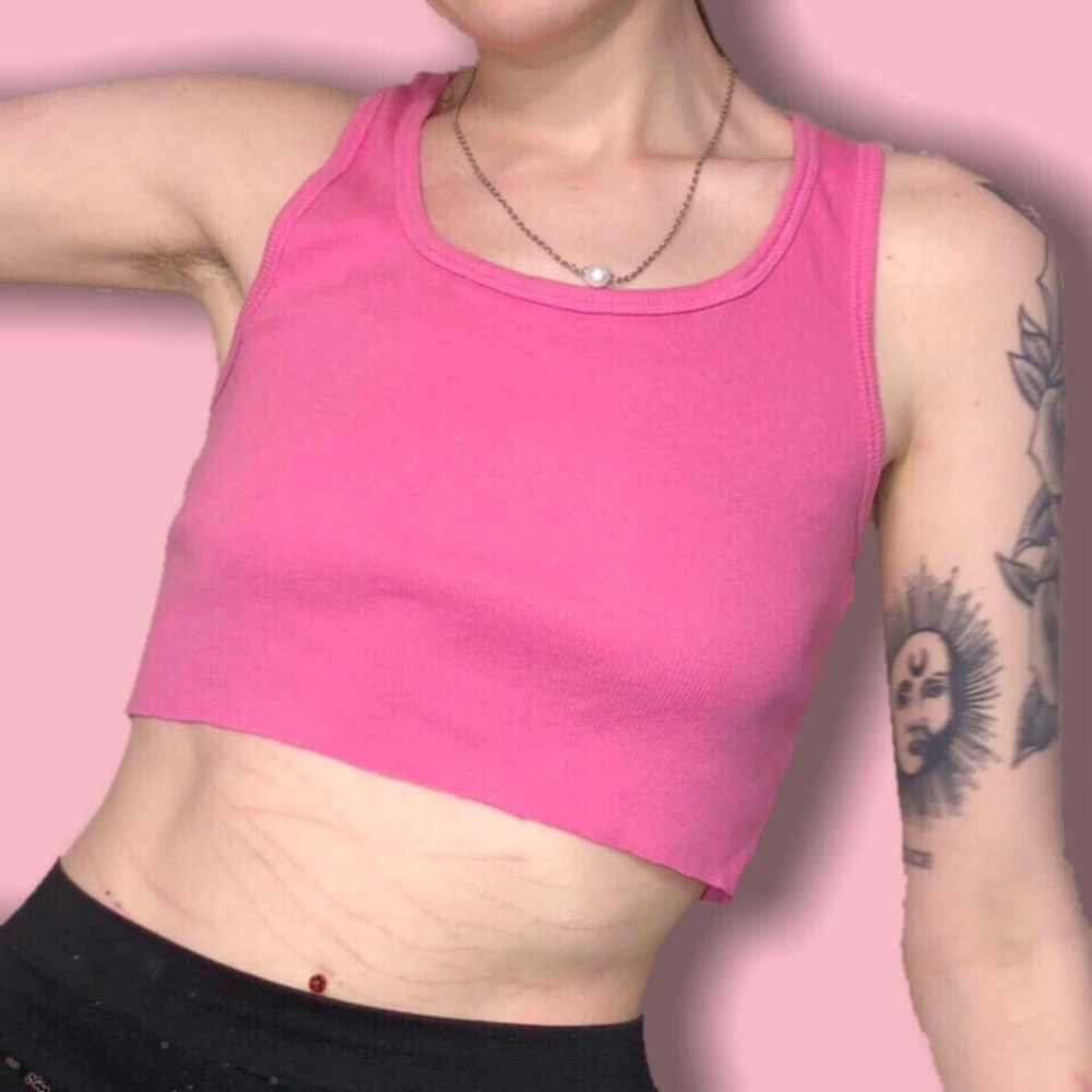 Y2 K Pink fitted crop tank top